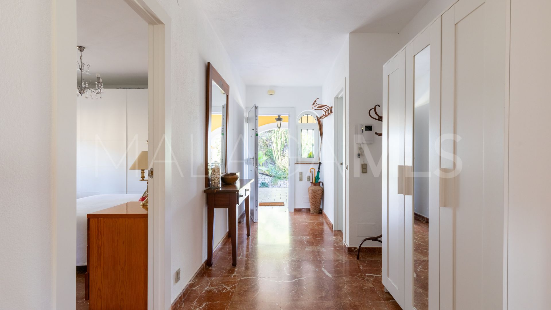 Pinos de Alhaurín, villa for sale