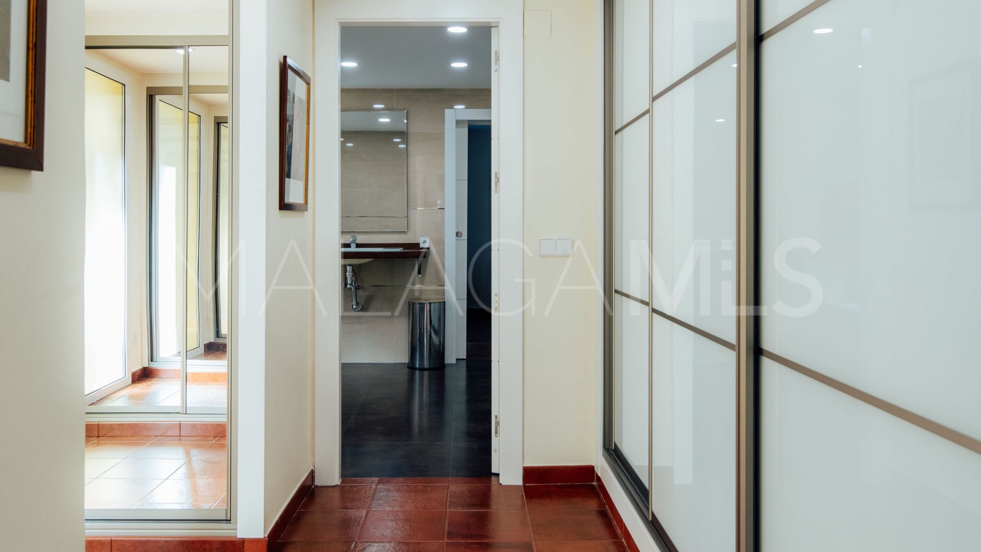 Pinos de Alhaurín, villa for sale