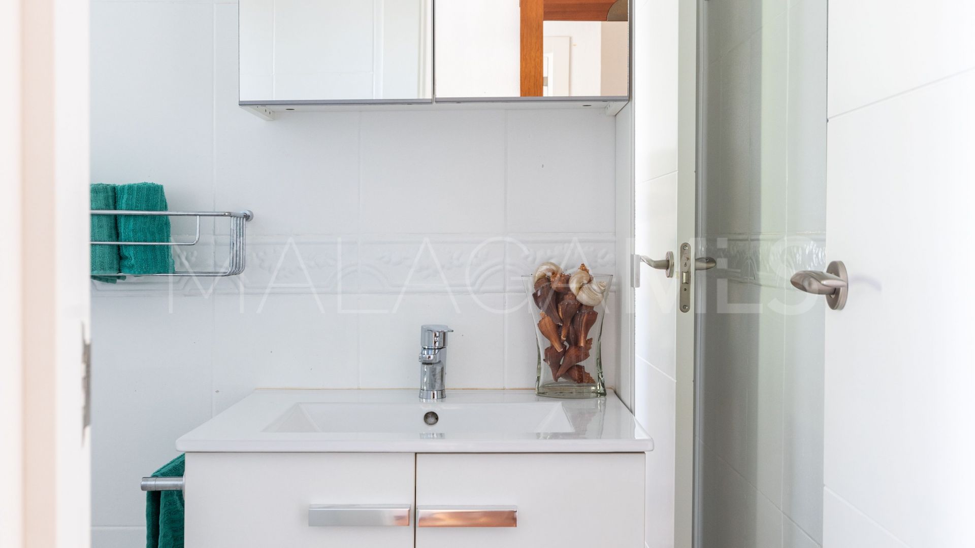 Pinos de Alhaurín, villa for sale