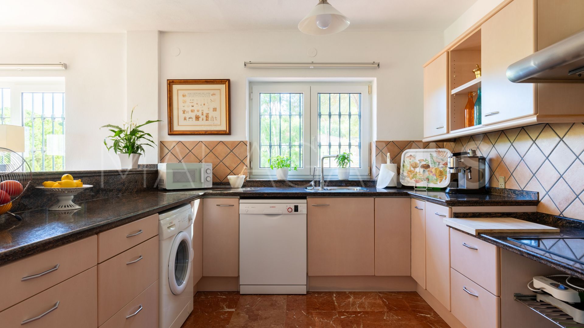 Pinos de Alhaurín, villa for sale