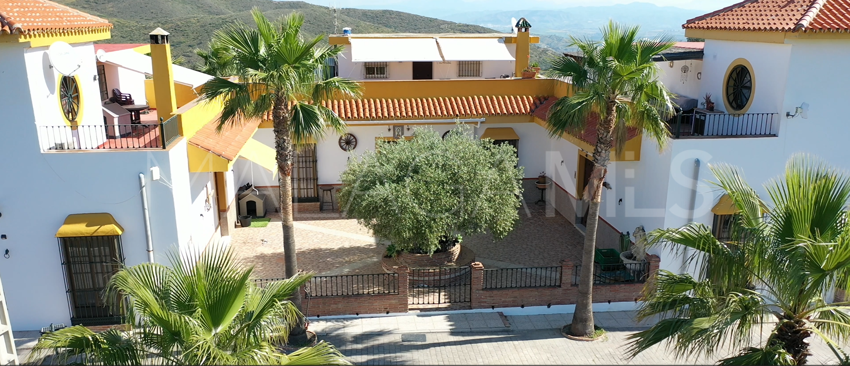 Finca for sale in Monda