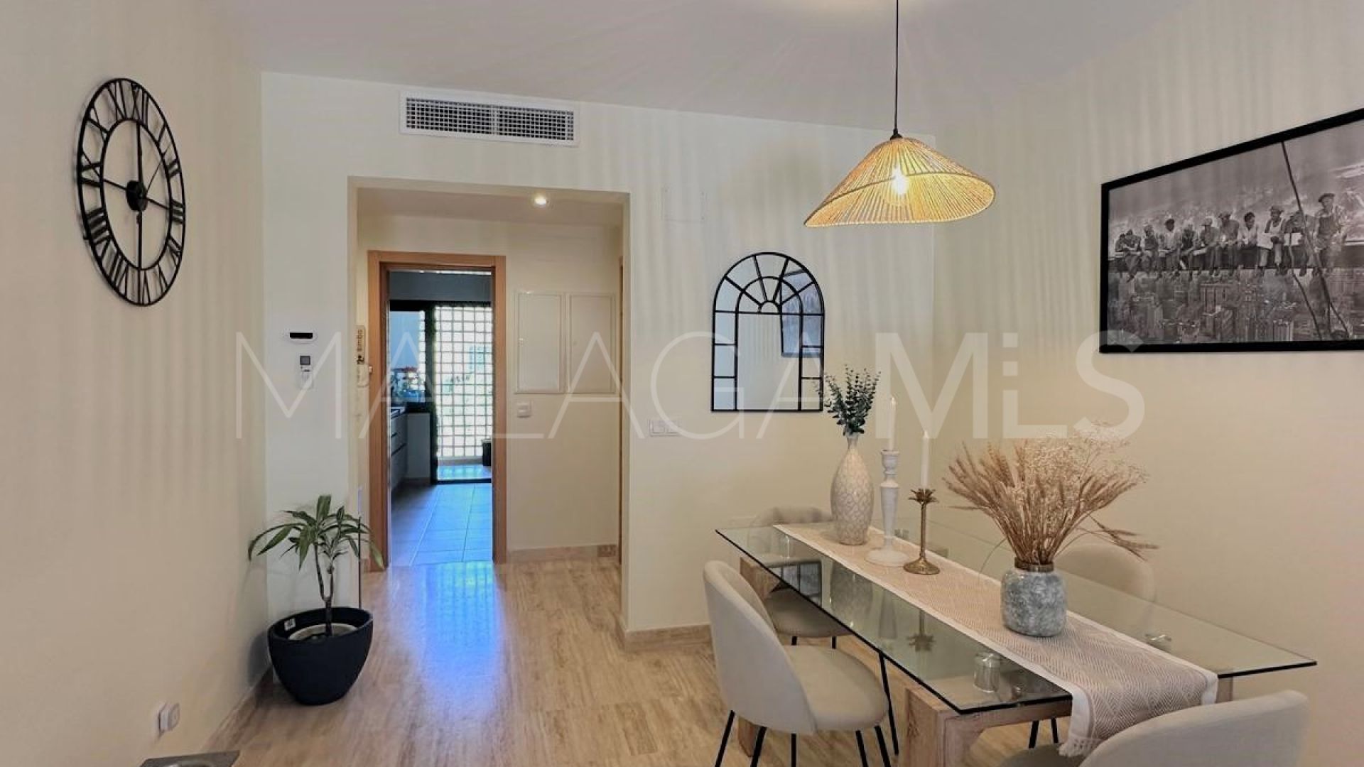 For sale penthouse in Estepona with 2 bedrooms