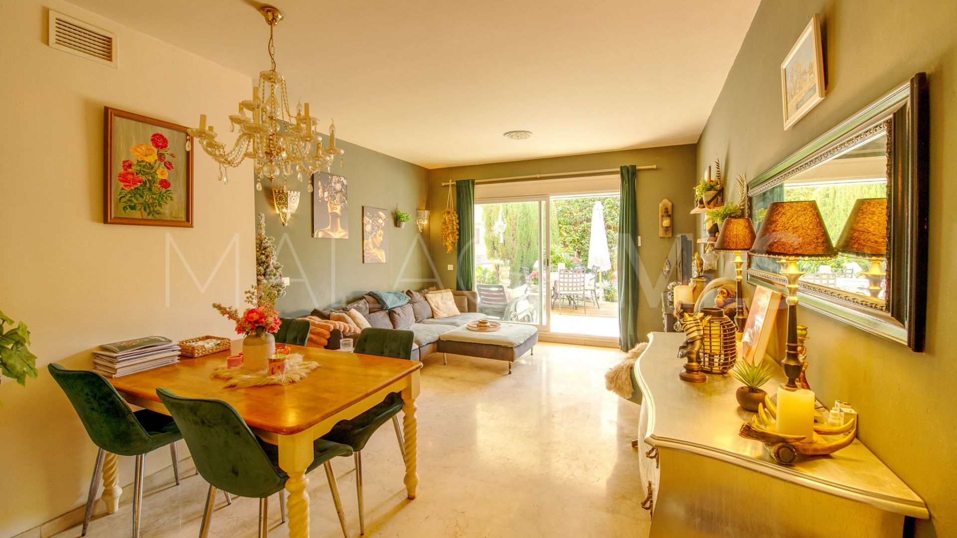 Ground floor apartment for sale in Las Petunias