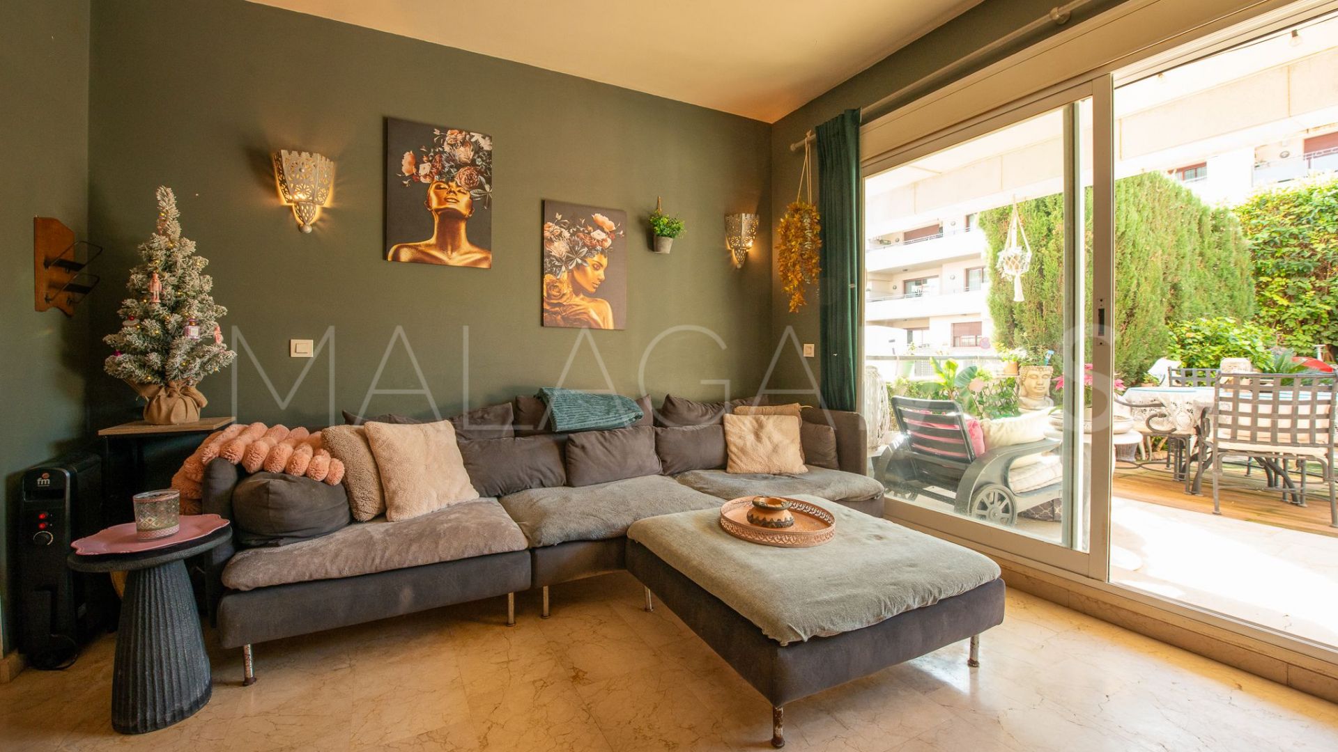 Ground floor apartment for sale in Las Petunias