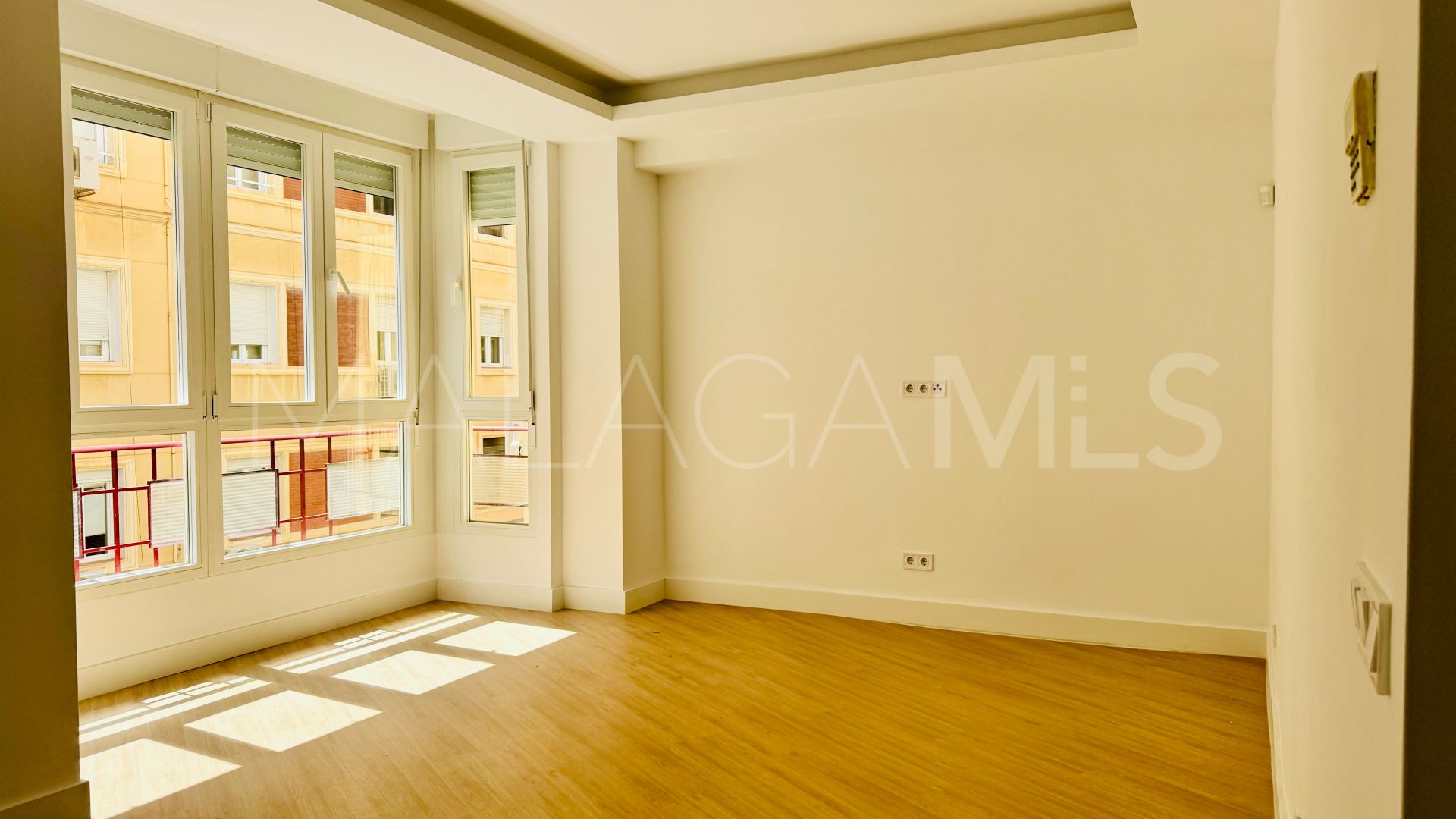 Buy apartamento de 3 bedrooms in Malaga
