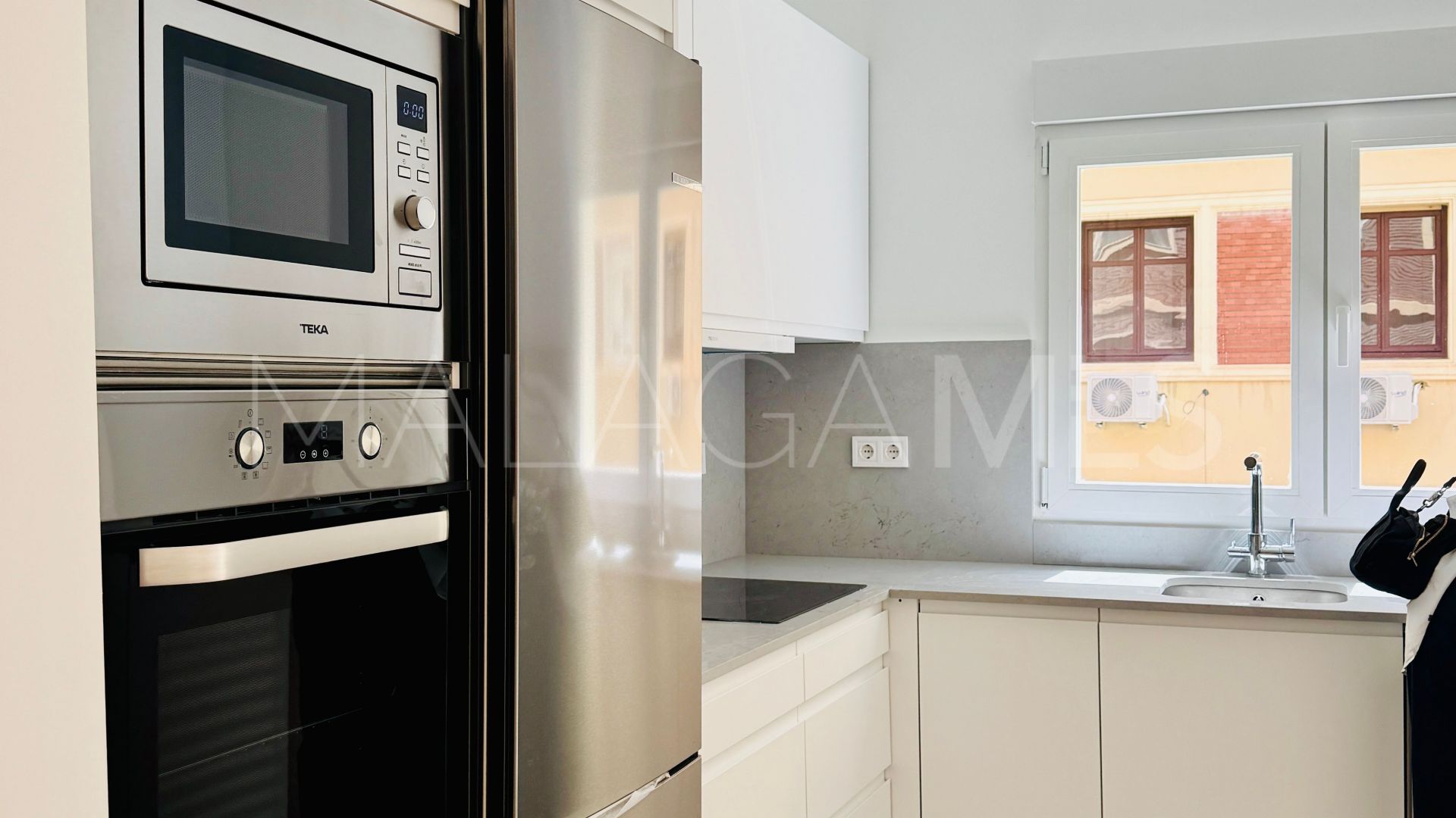Buy apartamento de 3 bedrooms in Malaga