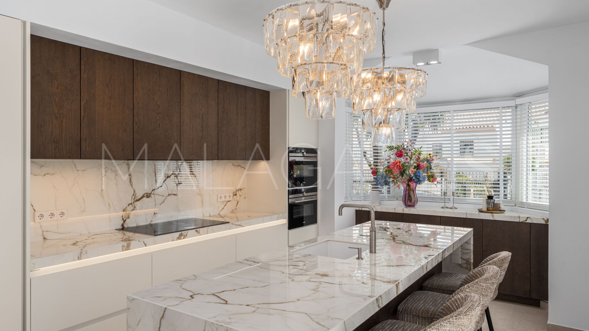 Villa for sale in Estepona