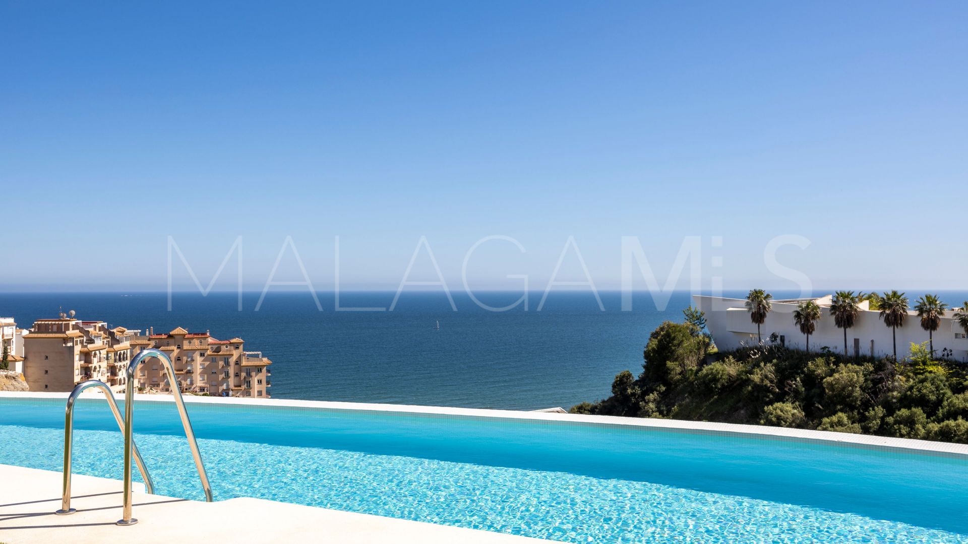 Appartement terrasse for sale in Benalmadena