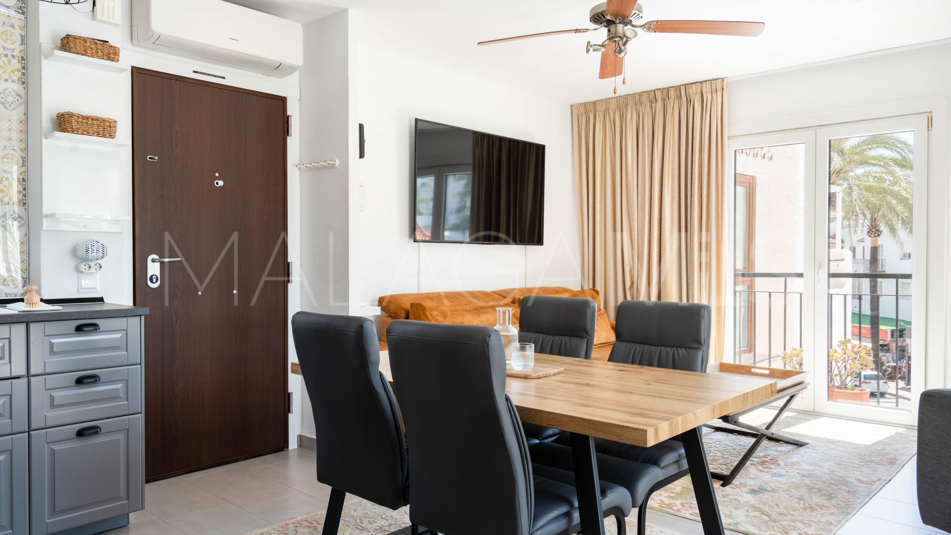 Penthouse for sale in Benalmadena Costa with 2 bedrooms