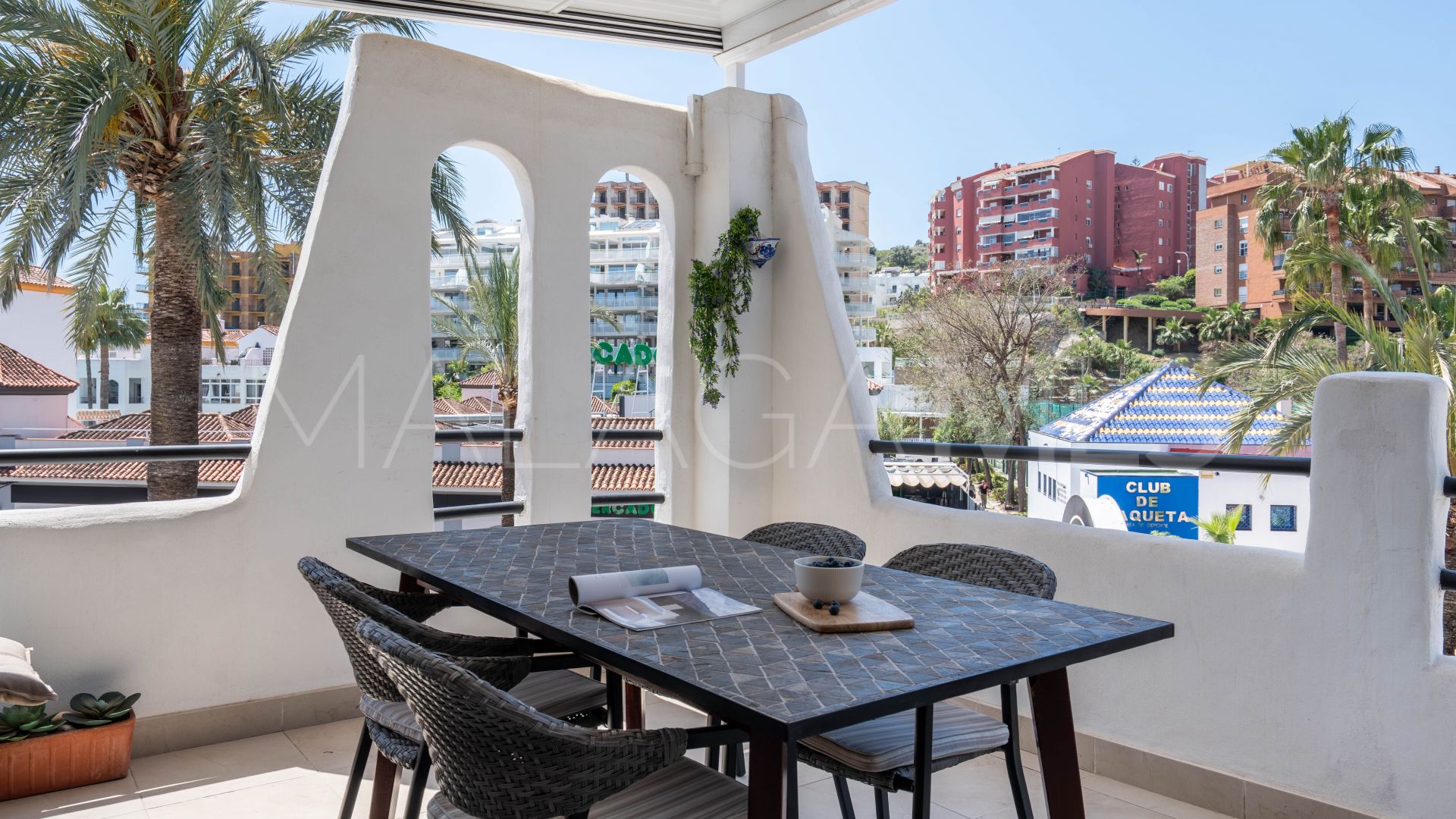 Penthouse for sale in Benalmadena Costa with 2 bedrooms