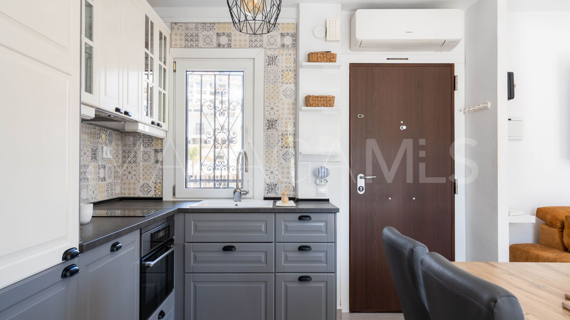 Penthouse for sale in Benalmadena Costa with 2 bedrooms