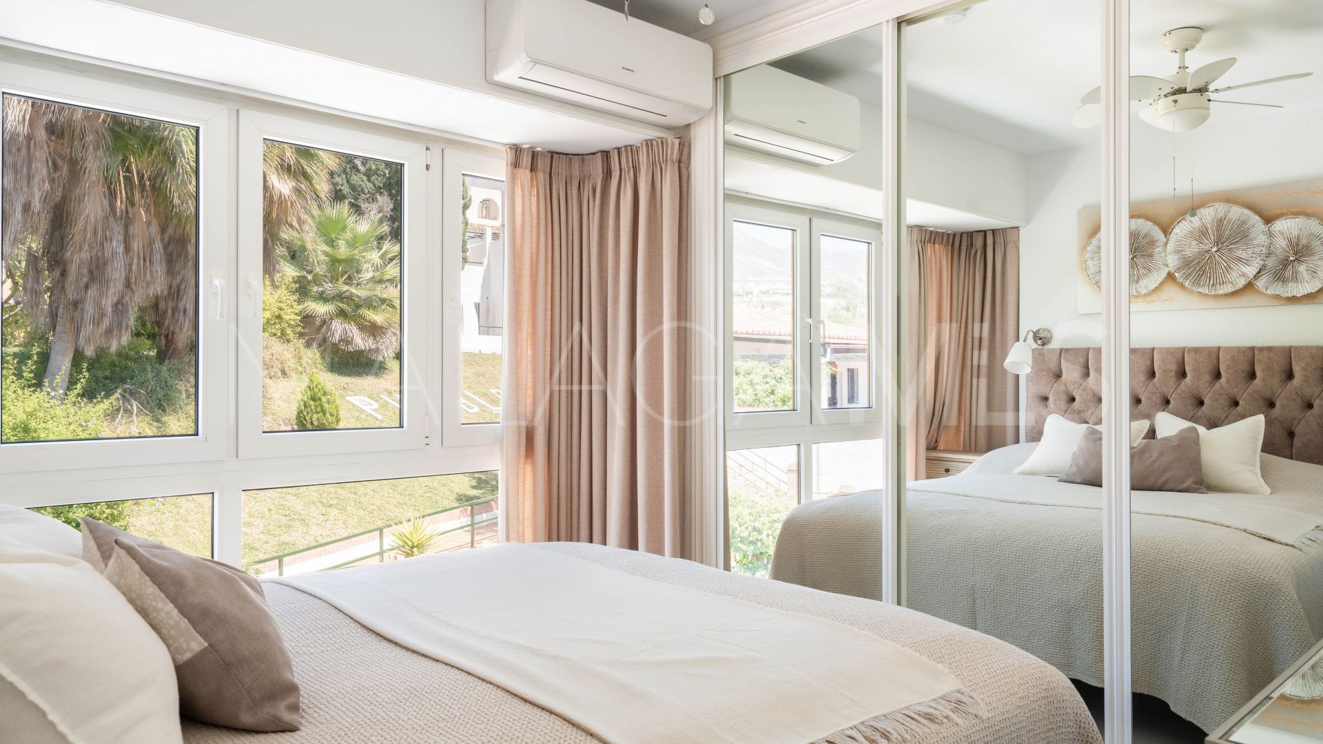 Penthouse for sale in Benalmadena Costa with 2 bedrooms