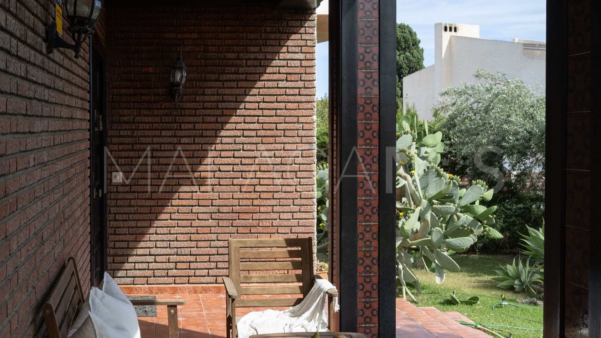 Hus i byn for sale in Miraflores del Palo