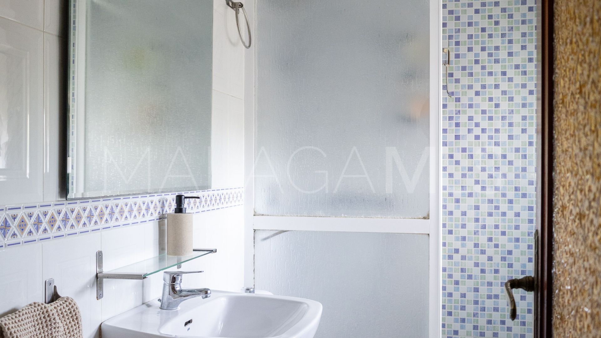 Hus i byn for sale in Miraflores del Palo