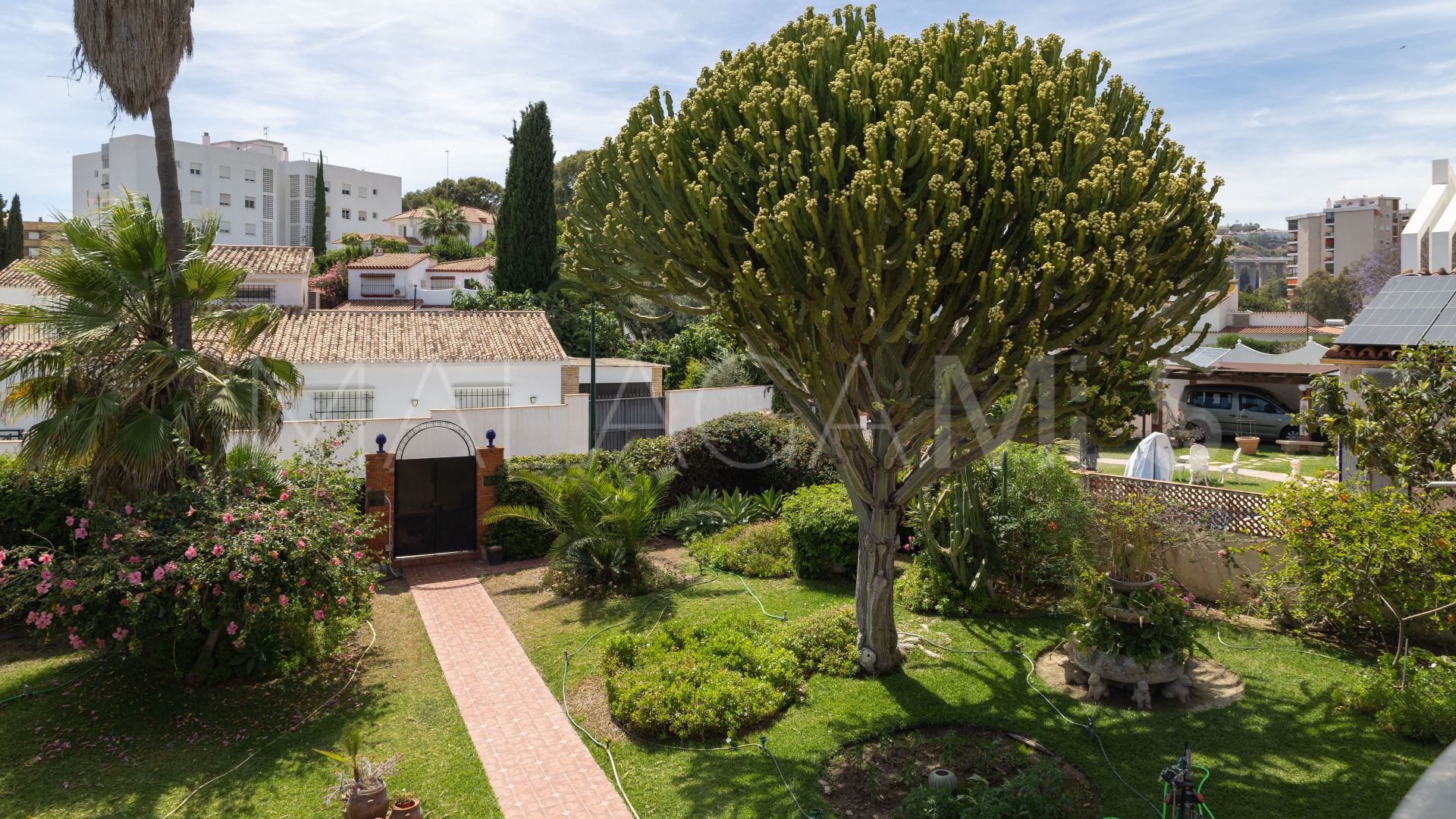 Hus i byn for sale in Miraflores del Palo