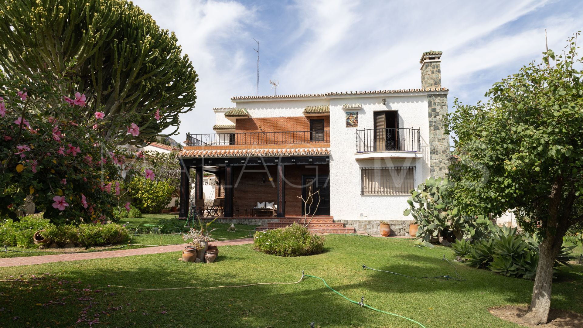 Hus i byn for sale in Miraflores del Palo