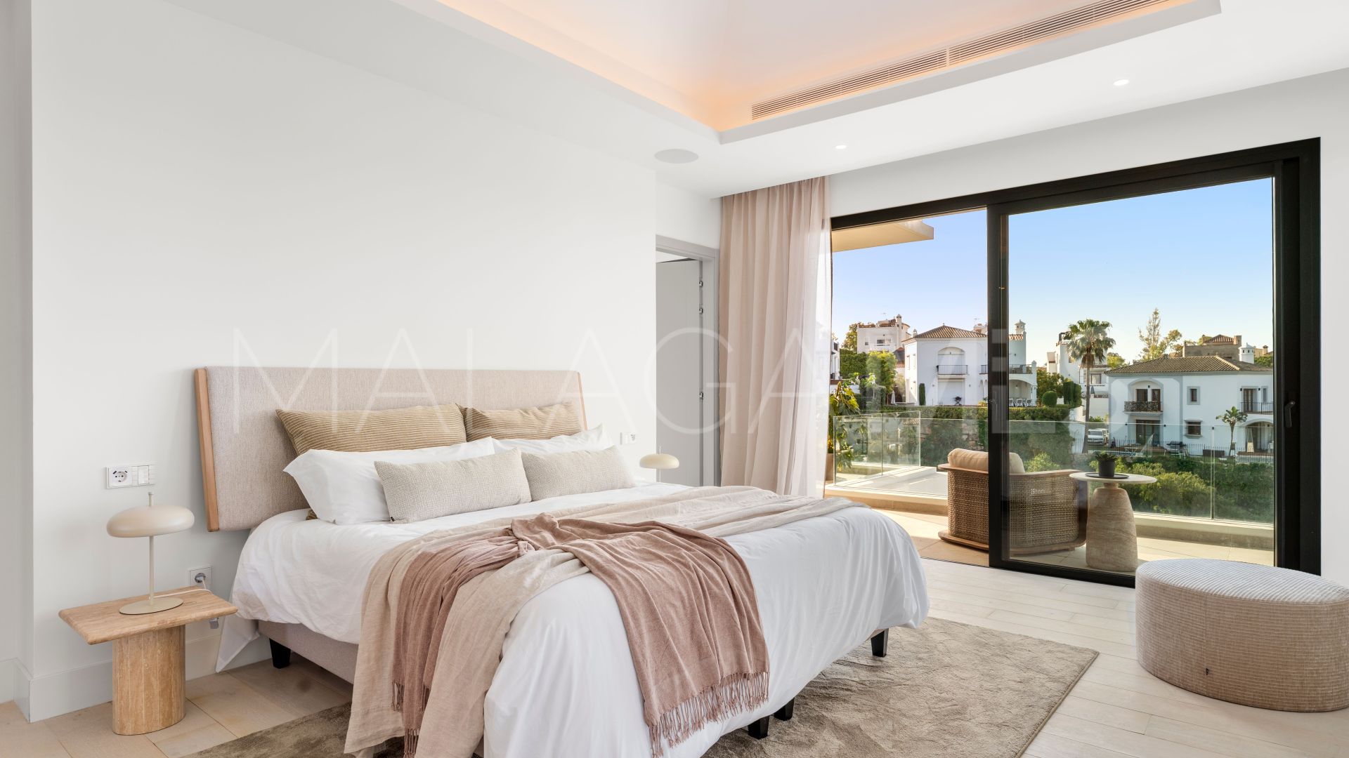 Villa for sale in La Resina Golf