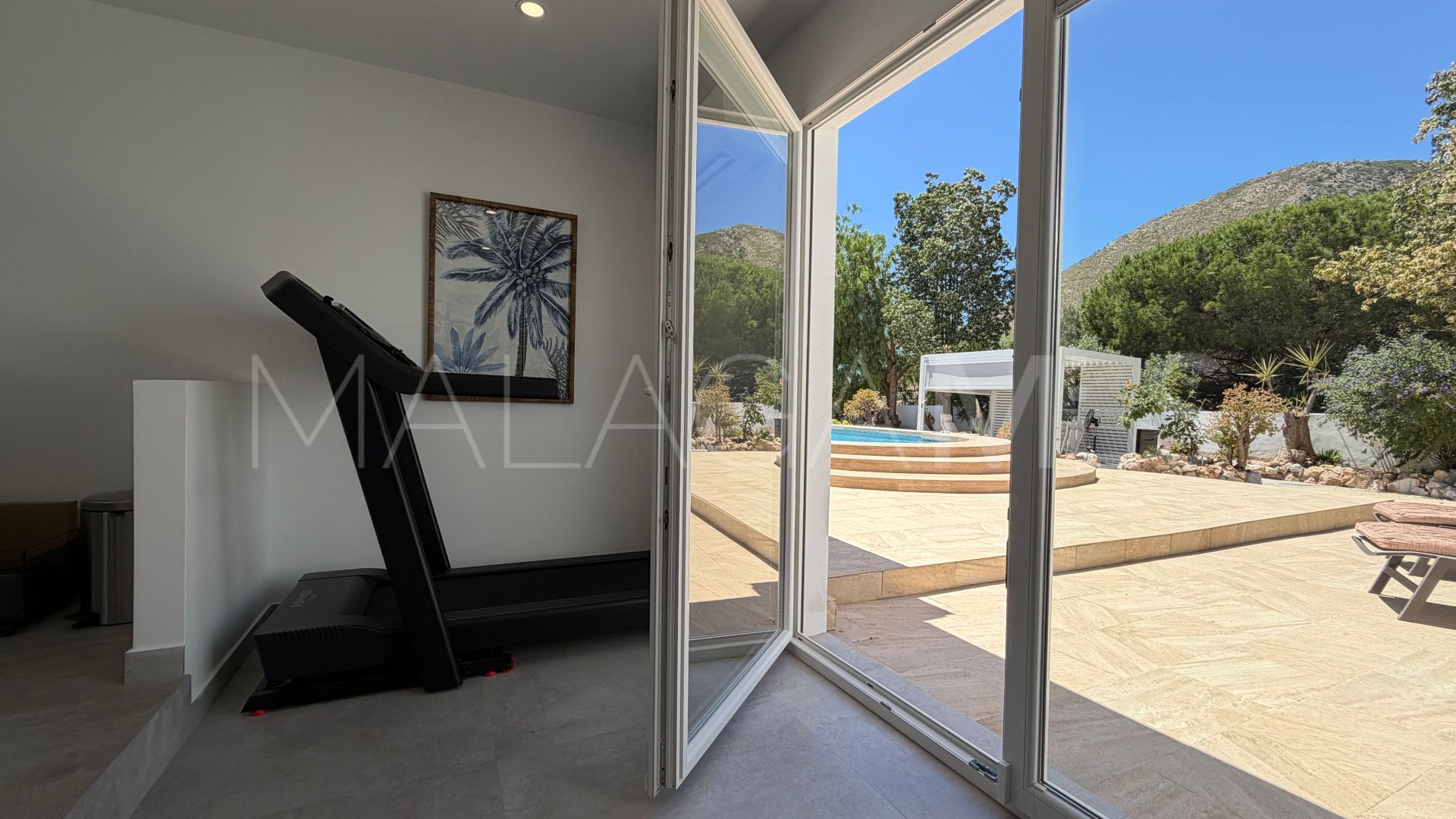 Villa for sale in Benalmadena Costa