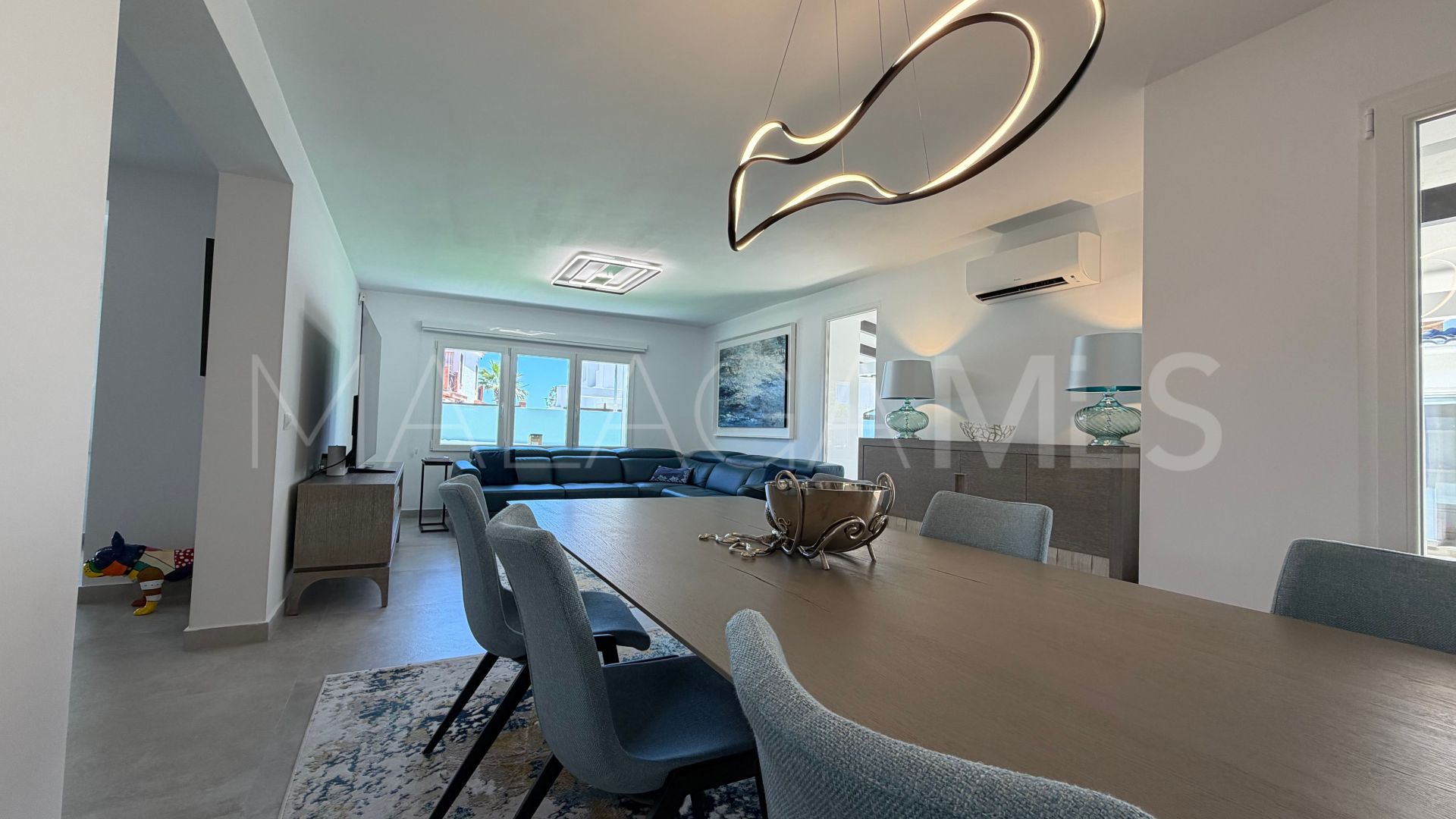 Villa for sale in Benalmadena Costa