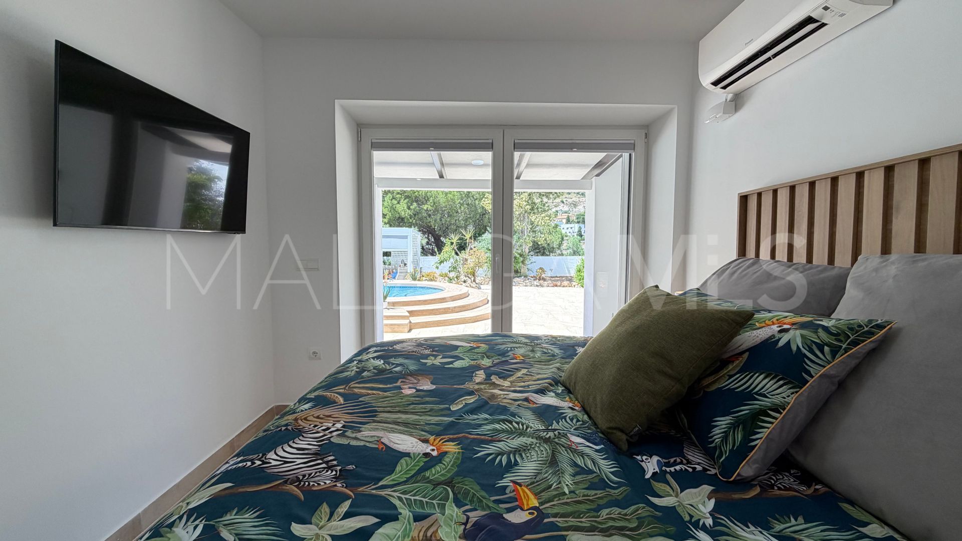Villa for sale in Benalmadena Costa