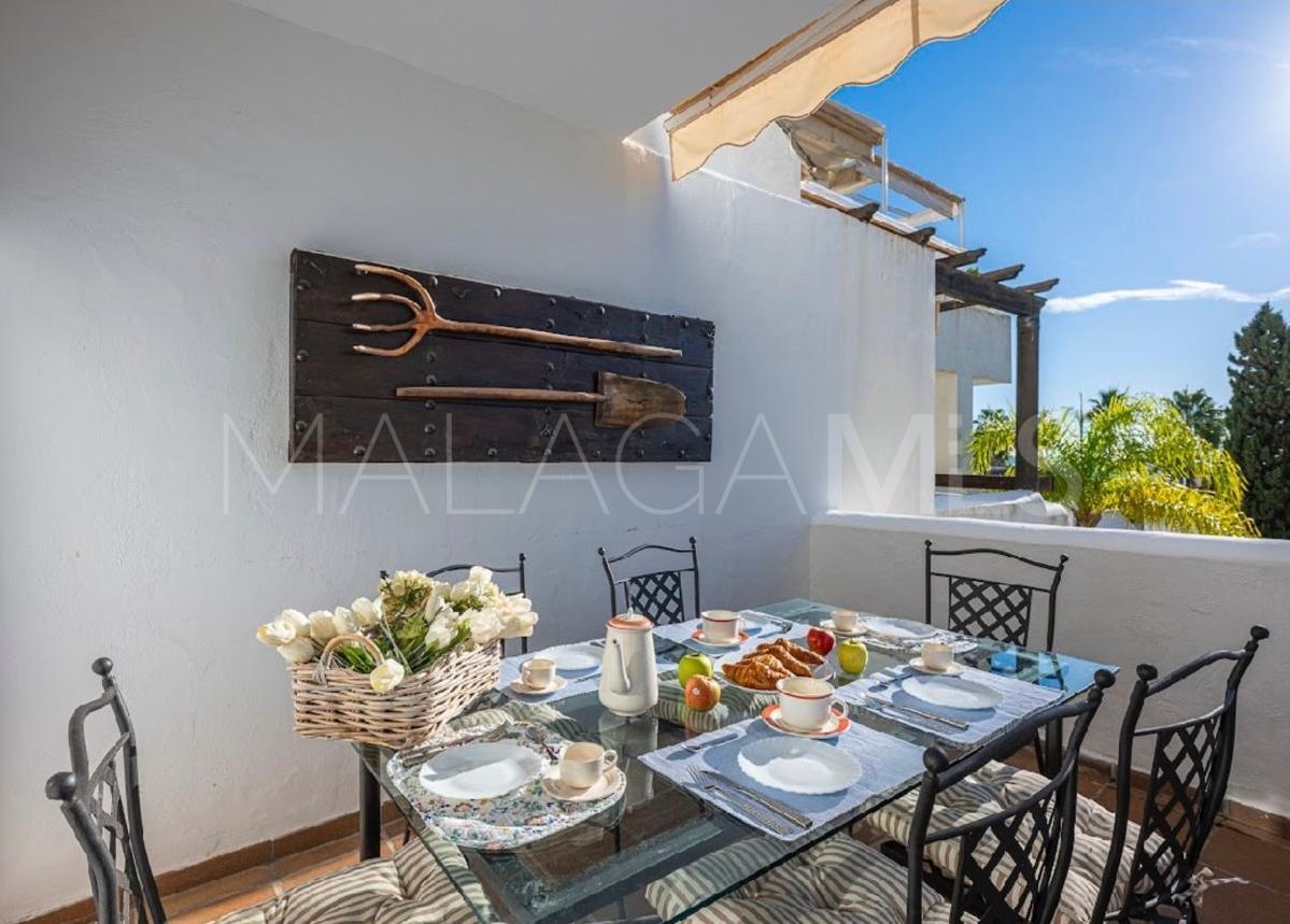 Apartment in Bahia de Marbella for sale