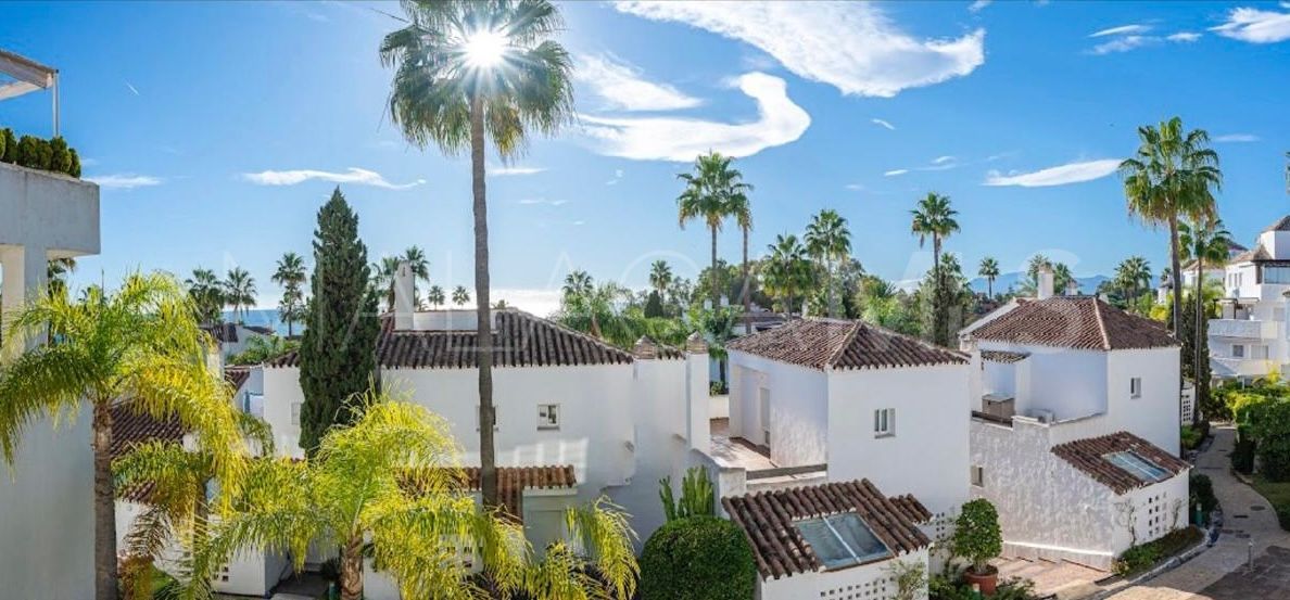 Apartment in Bahia de Marbella for sale