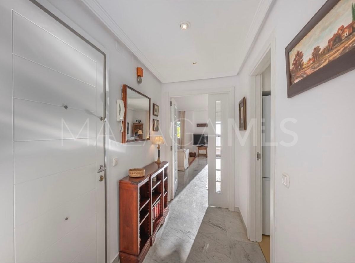 Apartment in Bahia de Marbella for sale