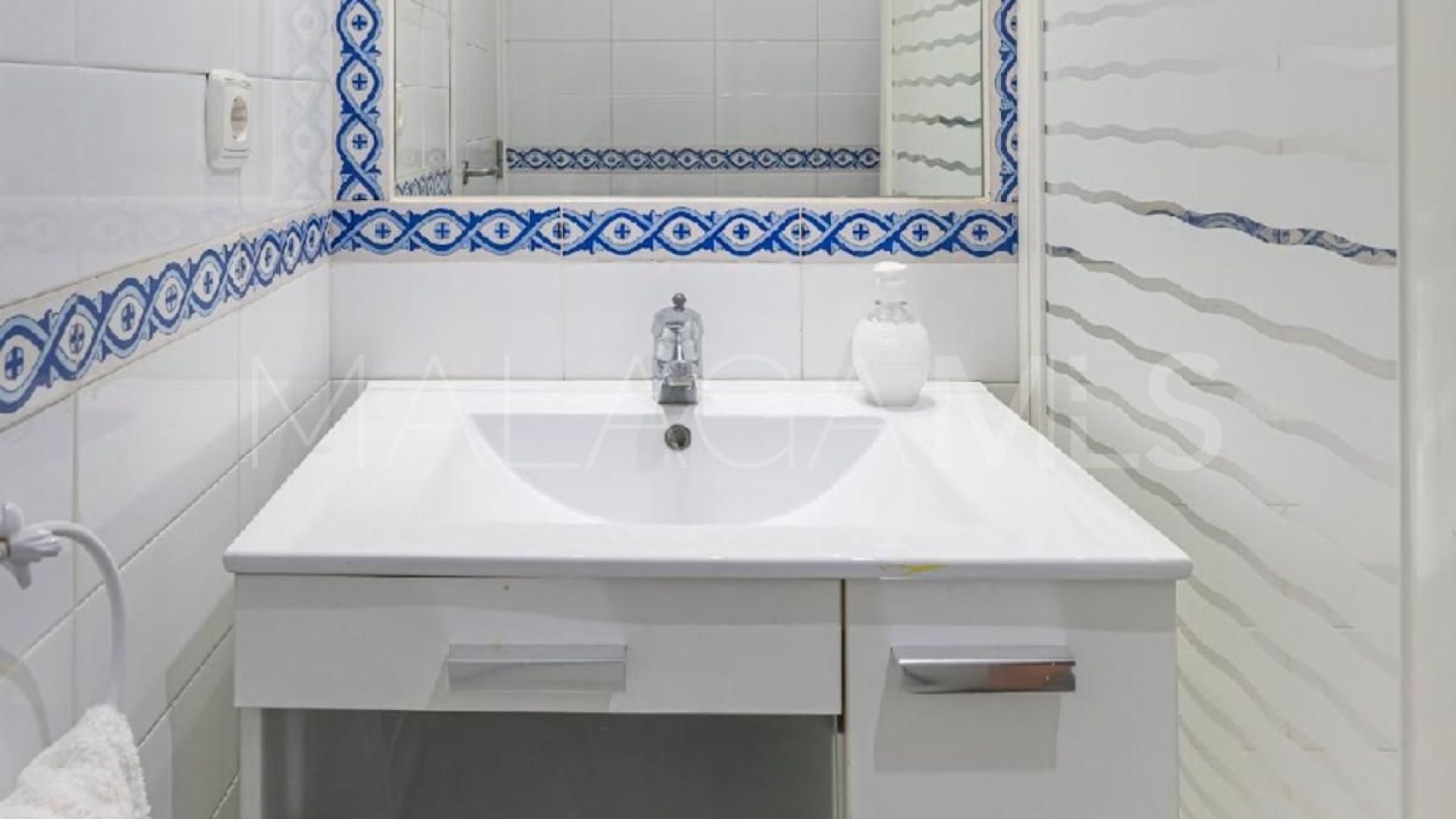 Apartment in Bahia de Marbella for sale