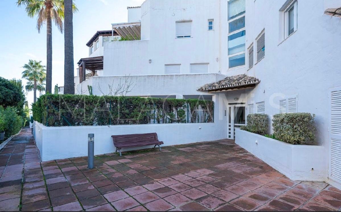 Apartment in Bahia de Marbella for sale