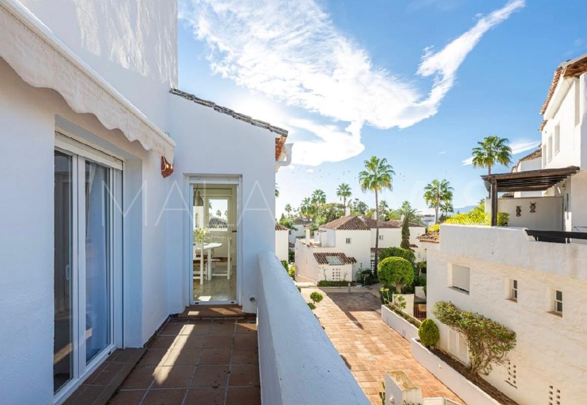 Apartment in Bahia de Marbella for sale