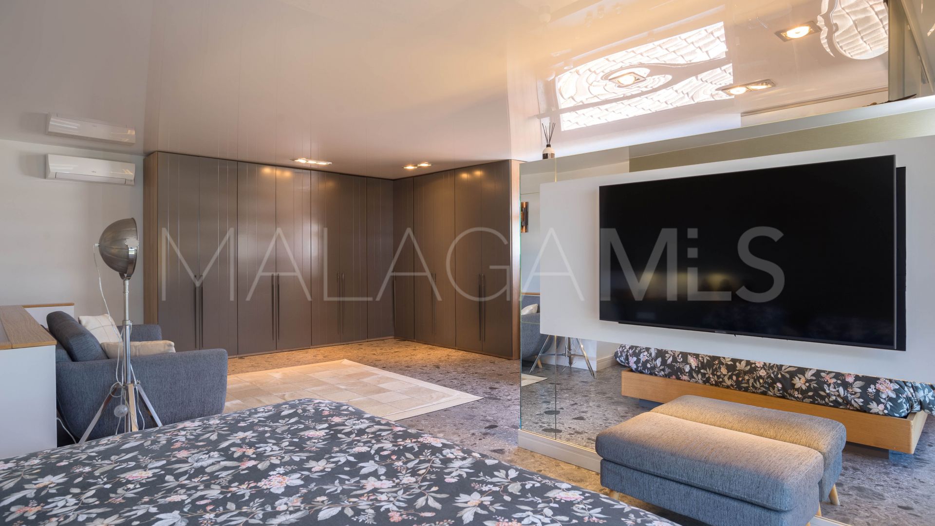 Buy Fuengirola villa