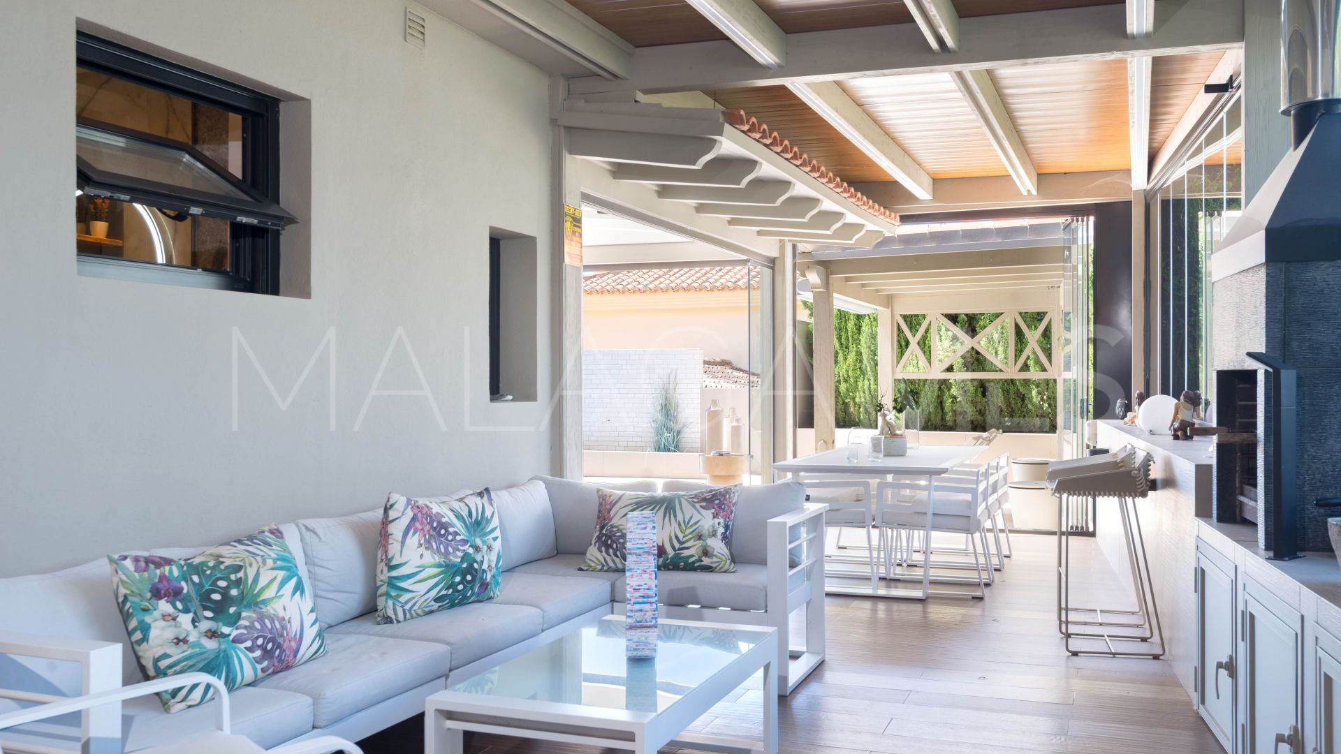 Buy Fuengirola villa