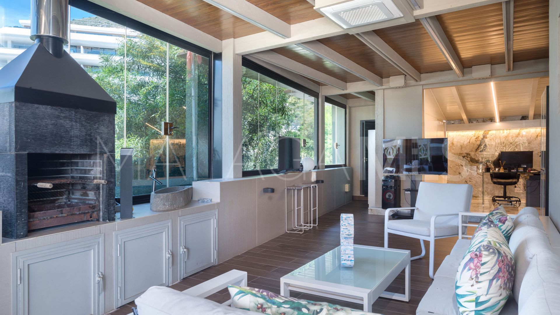 Buy Fuengirola villa