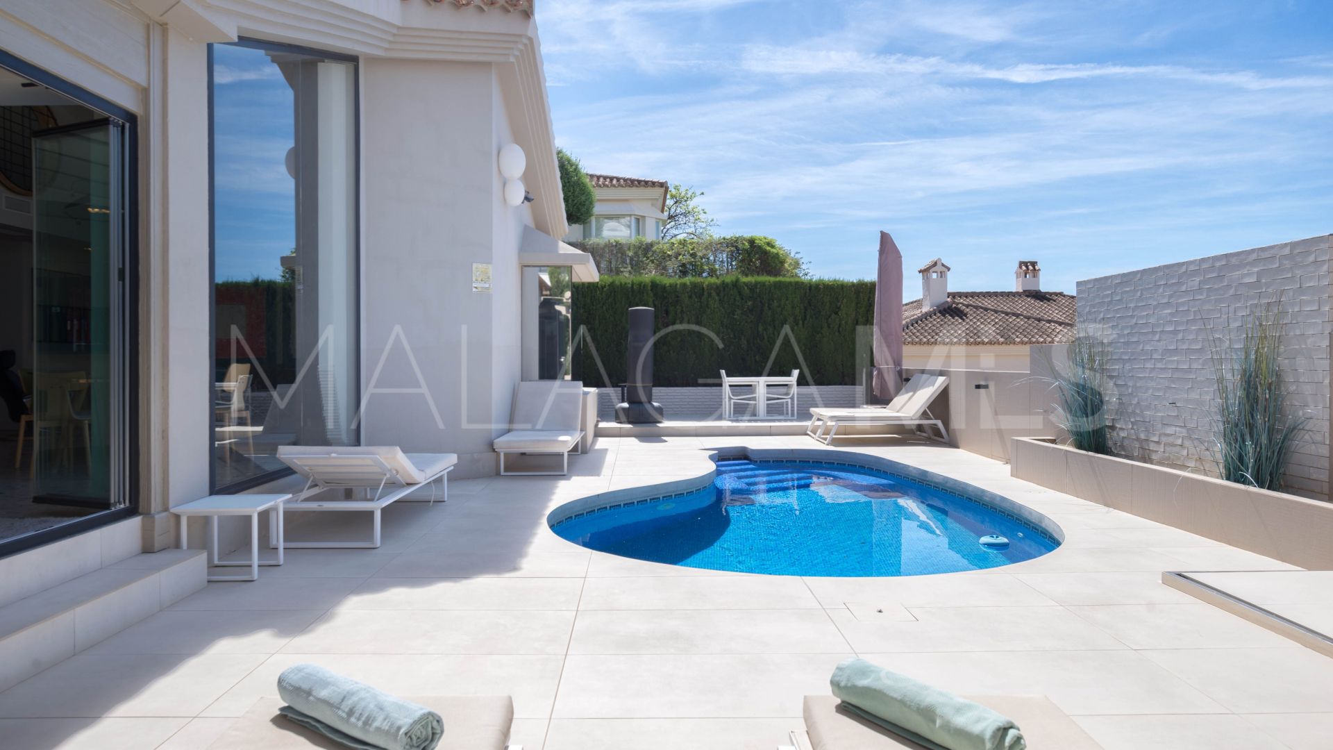 Buy Fuengirola villa