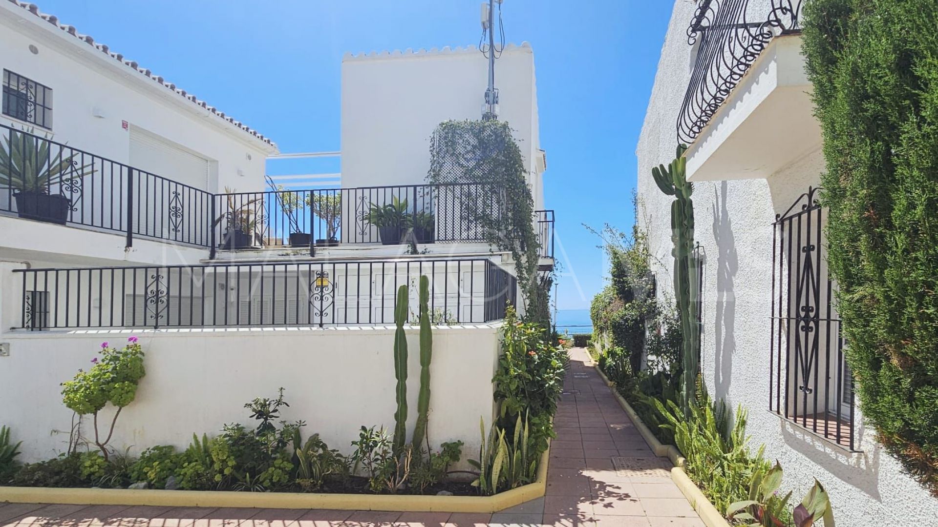 Estepona East town house for sale