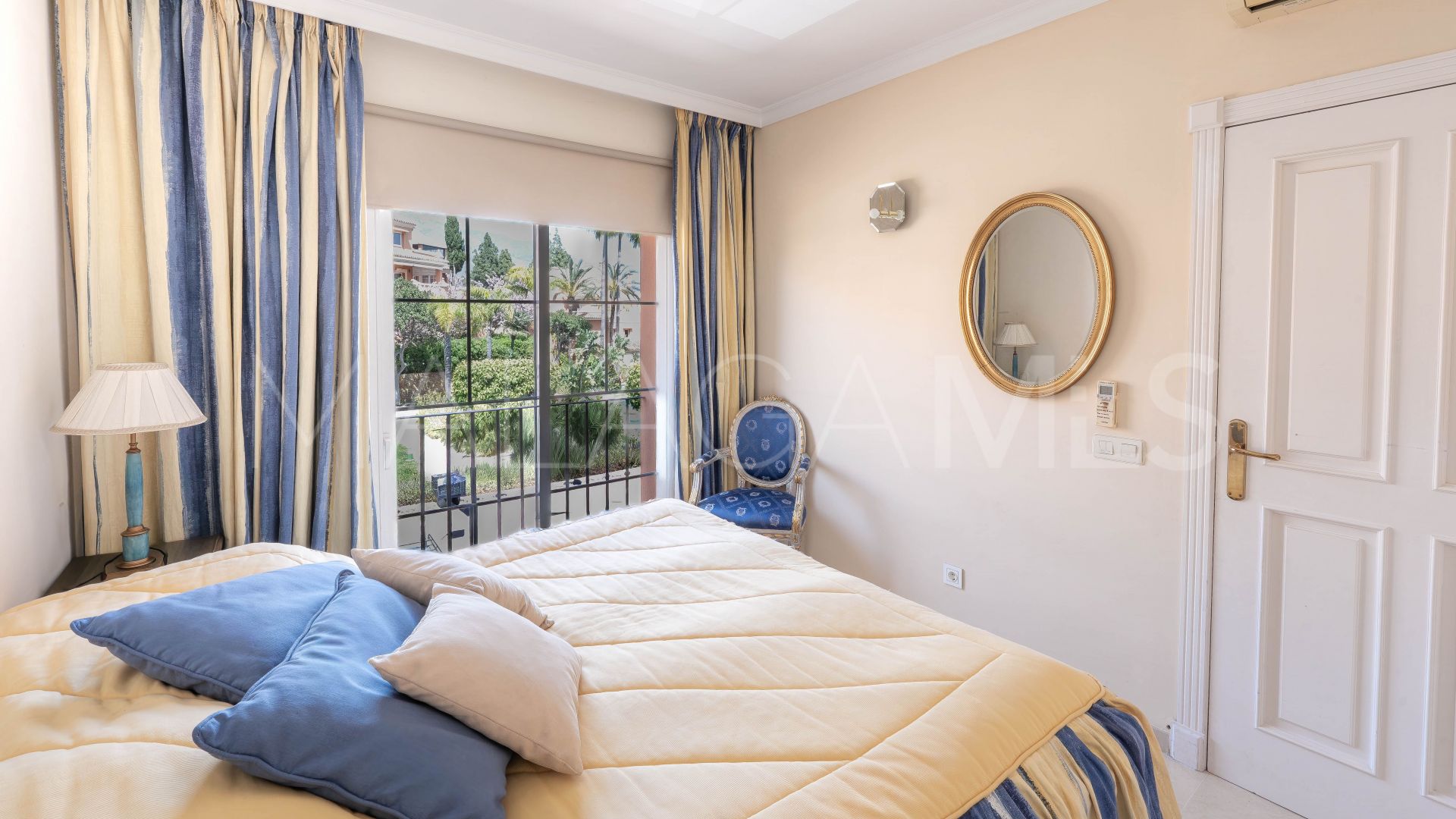 Tvåvånings takvåning for sale in Marbella - Puerto Banus