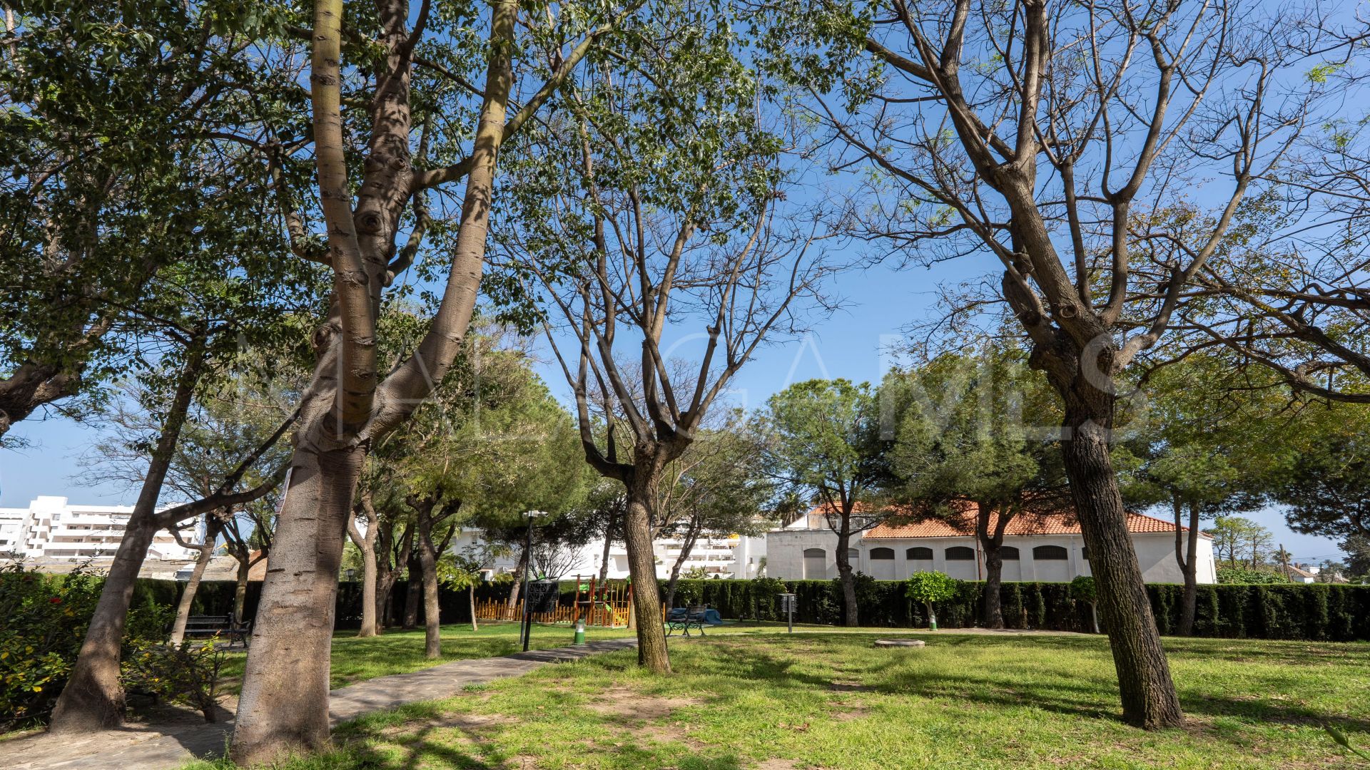 Tvåvånings takvåning for sale in Marbella - Puerto Banus