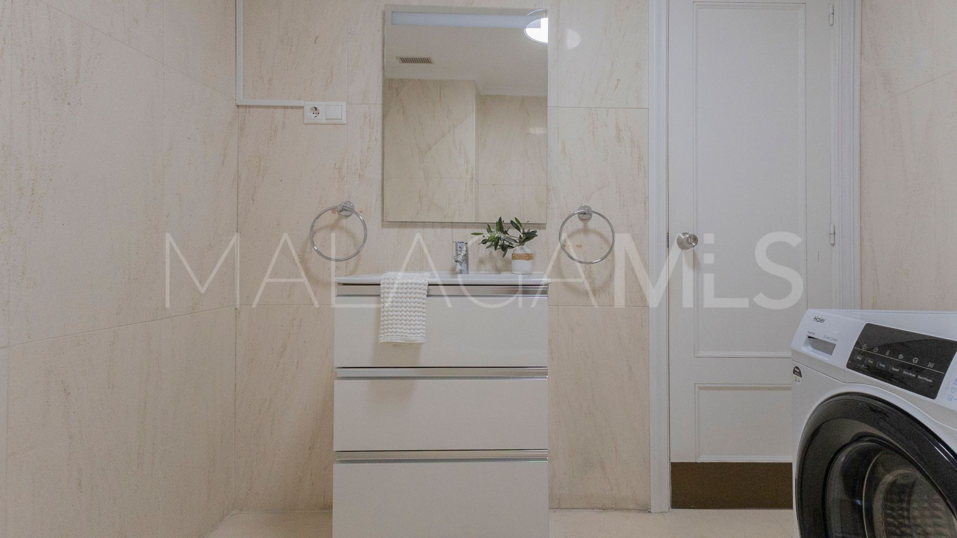 Ground floor duplex for sale in Benalmadena Costa
