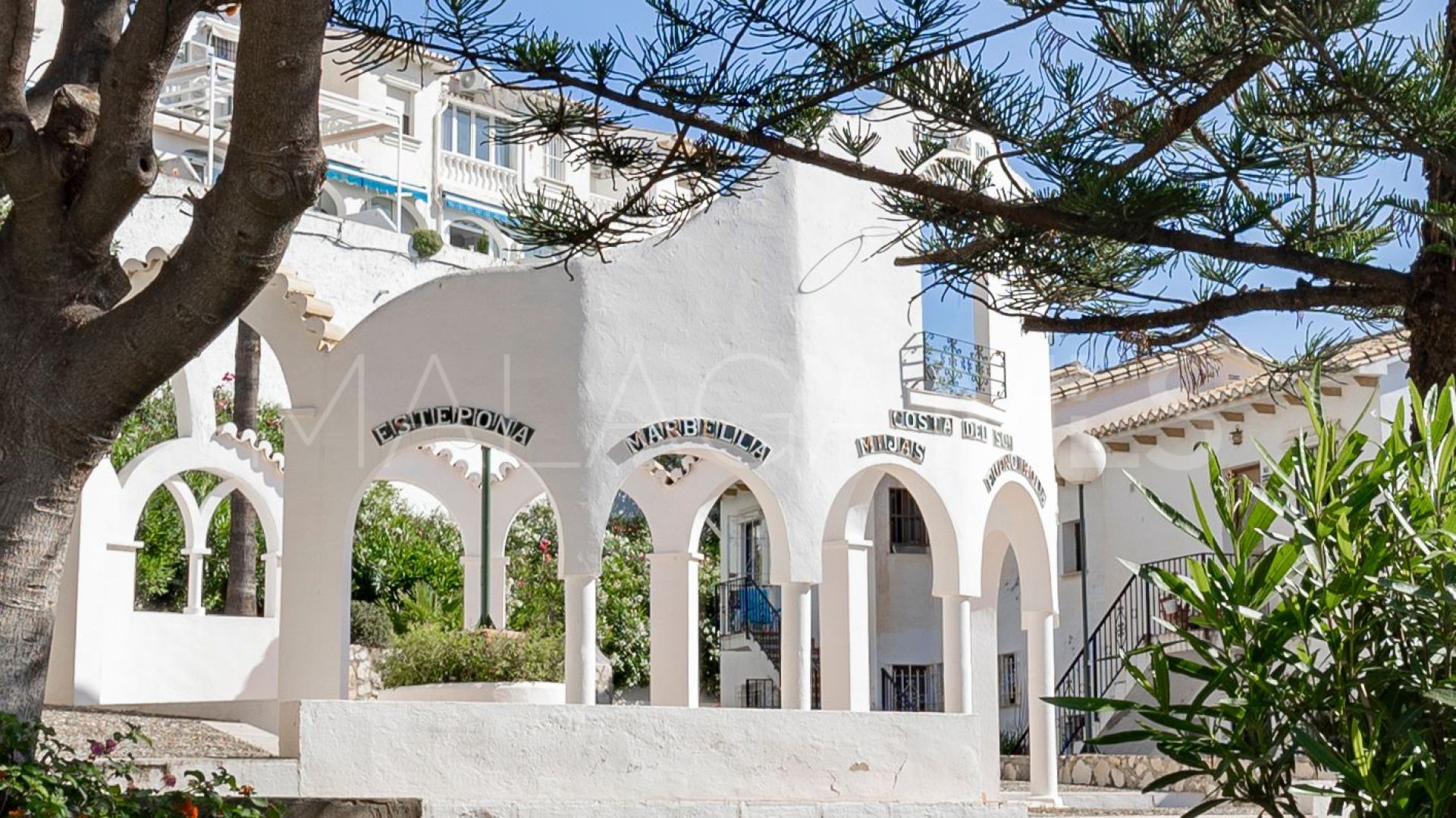 Ground floor duplex for sale in Benalmadena Costa