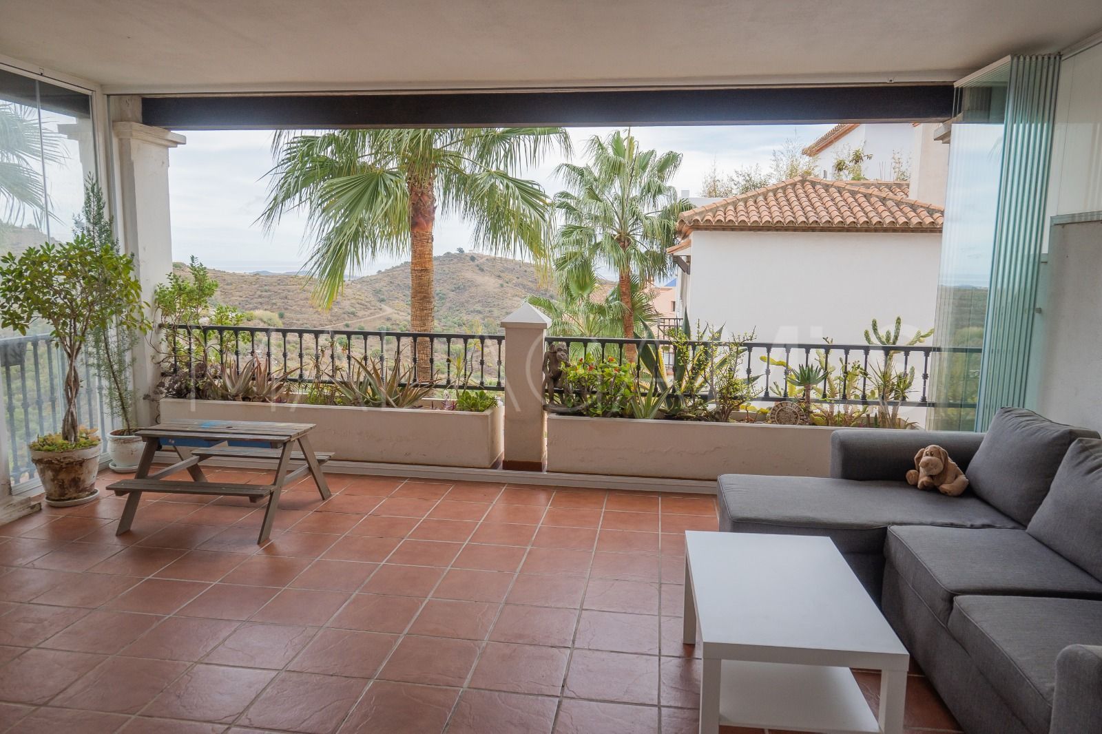 Lägenhet for sale in Altos de Calahonda