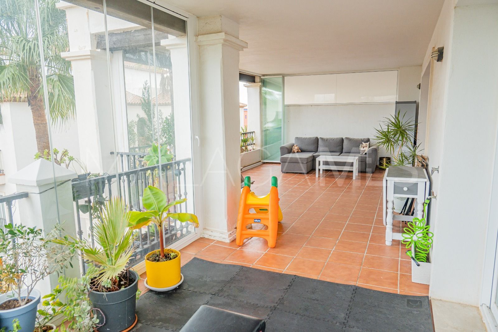 Lägenhet for sale in Altos de Calahonda