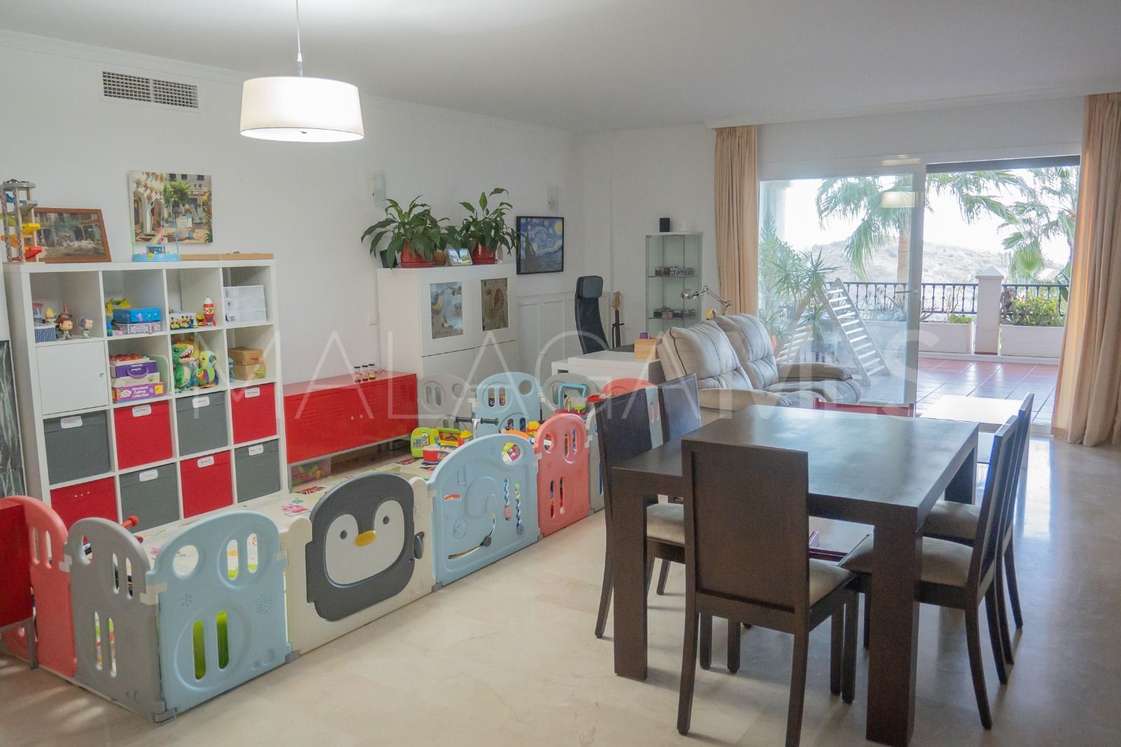 Lägenhet for sale in Altos de Calahonda