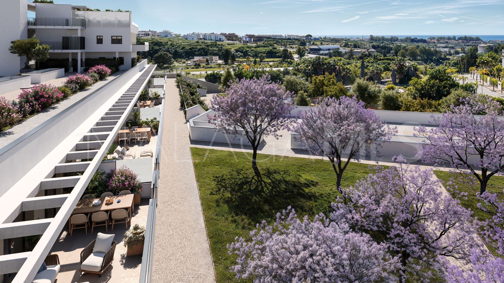 For sale ground floor apartment with 2 bedrooms in La Resina Golf