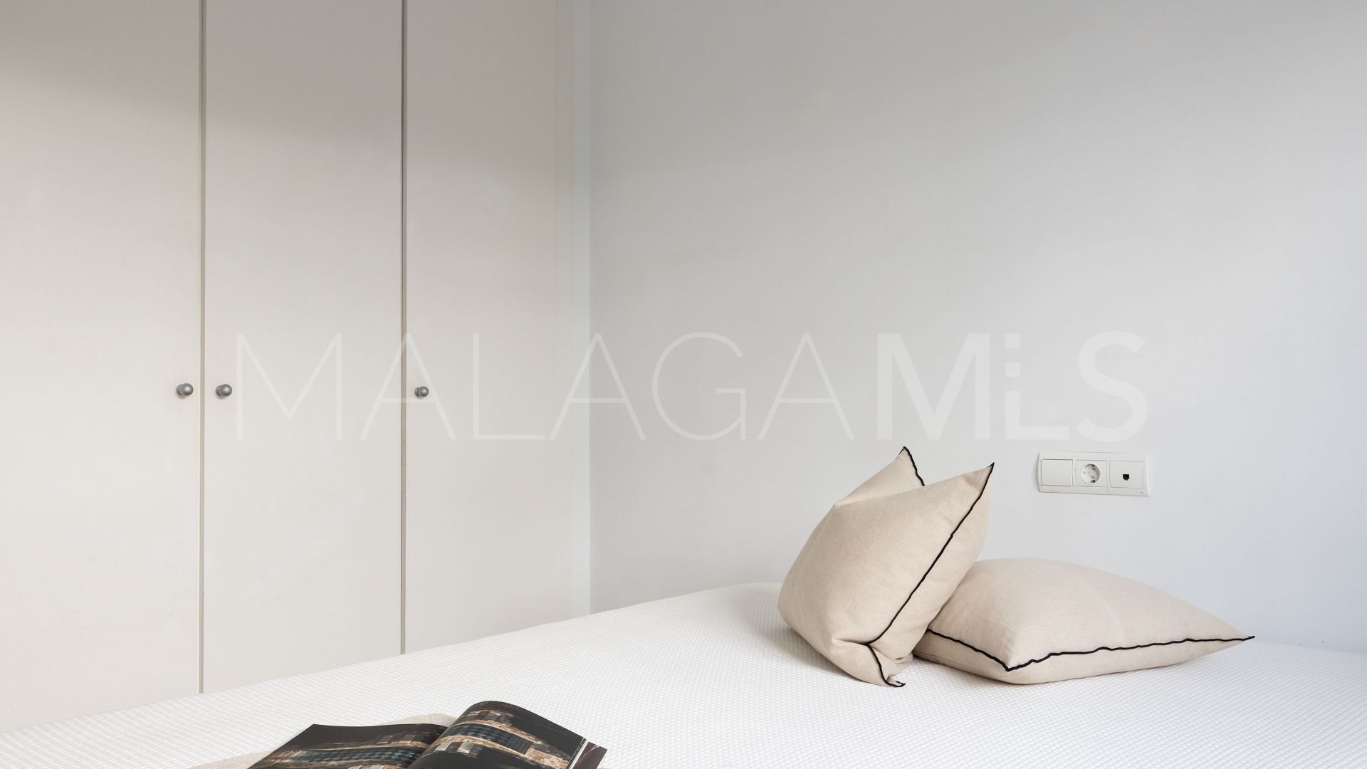 Appartement rez de chaussée for sale in Estepona Est