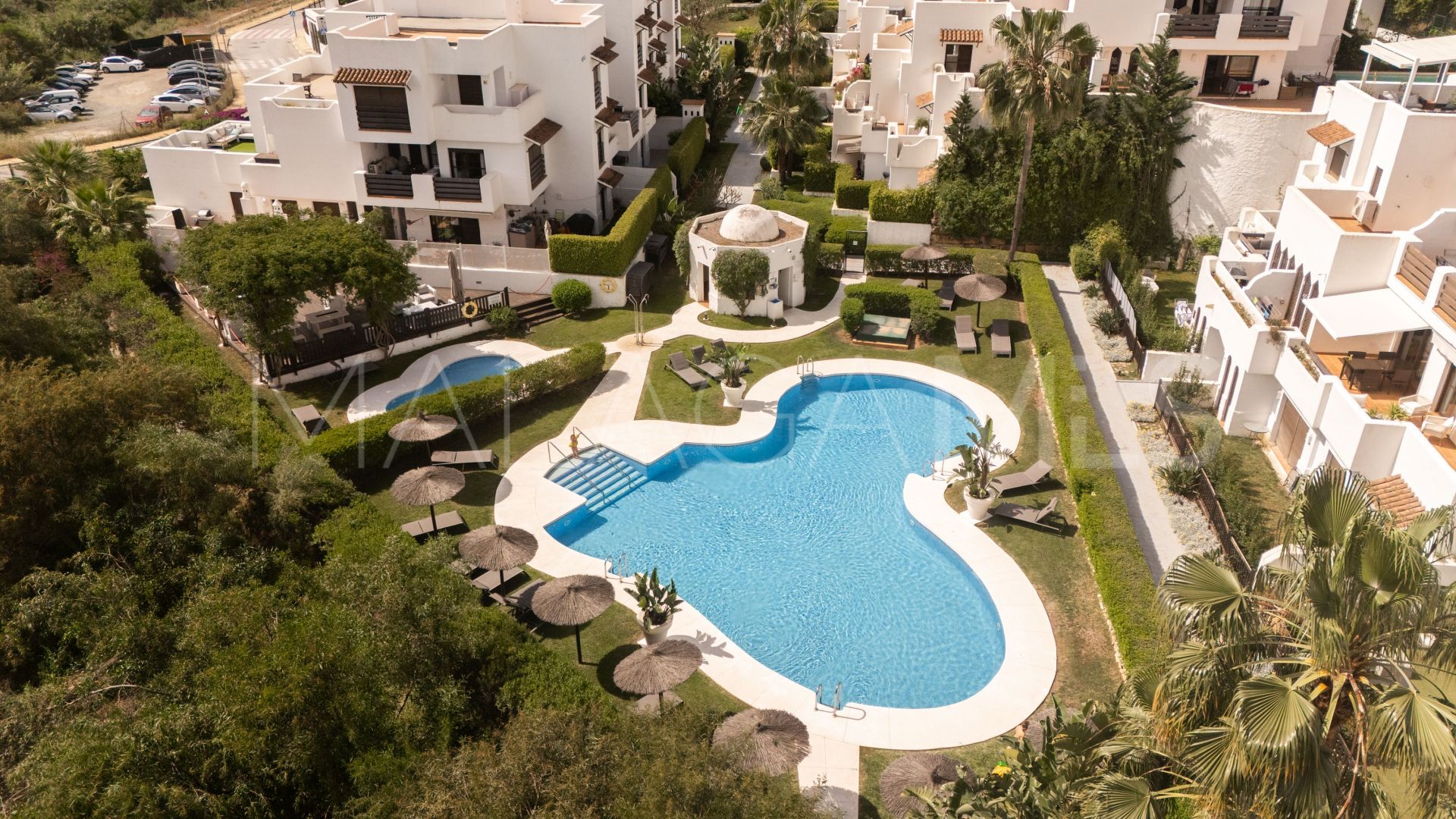 Appartement rez de chaussée for sale in Estepona Est