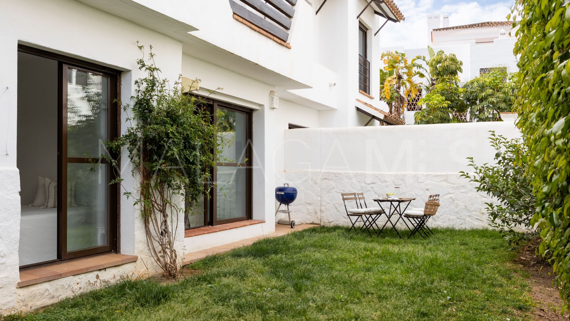 Appartement rez de chaussée for sale in Estepona Est