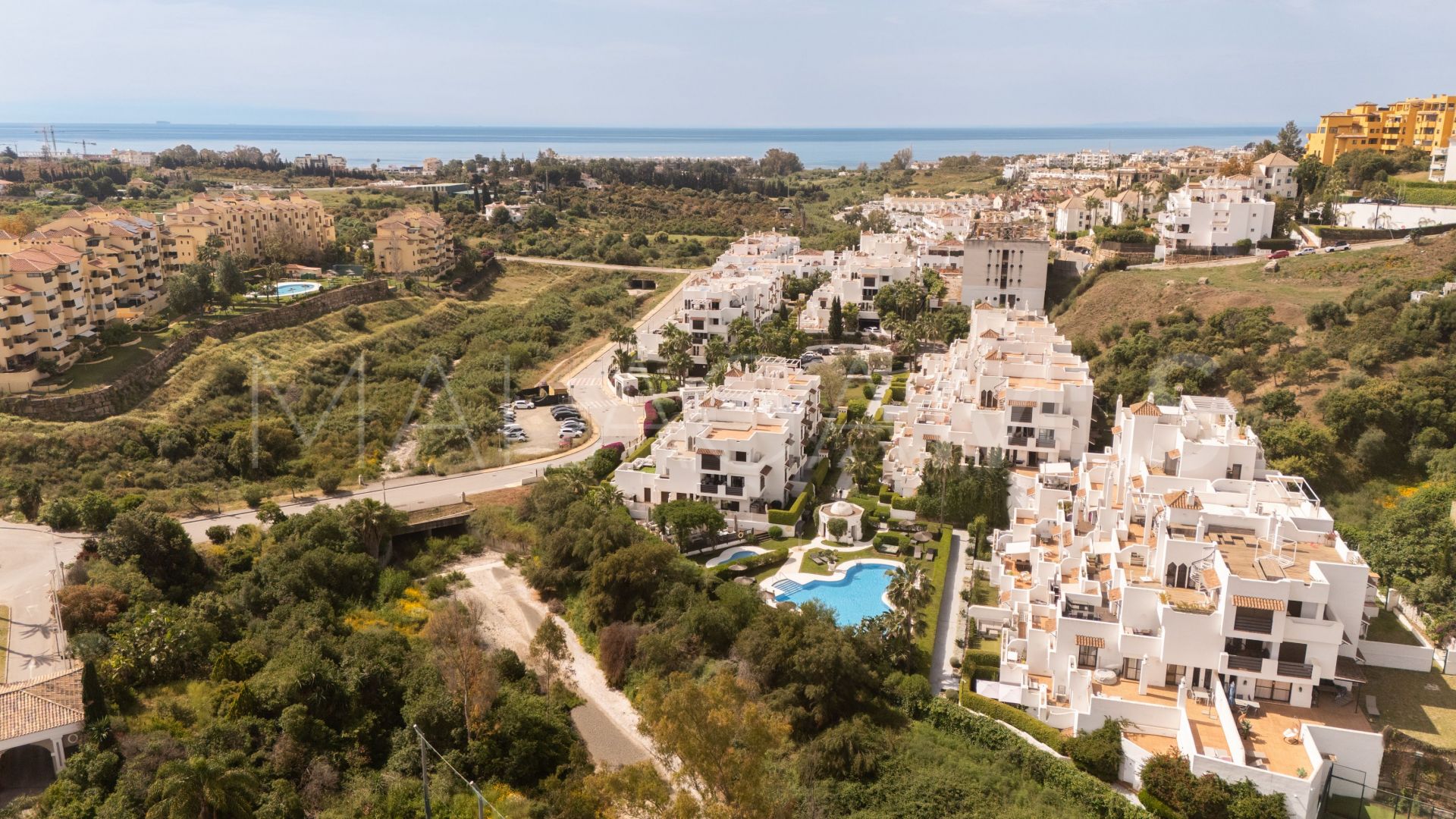 Appartement rez de chaussée for sale in Estepona Est