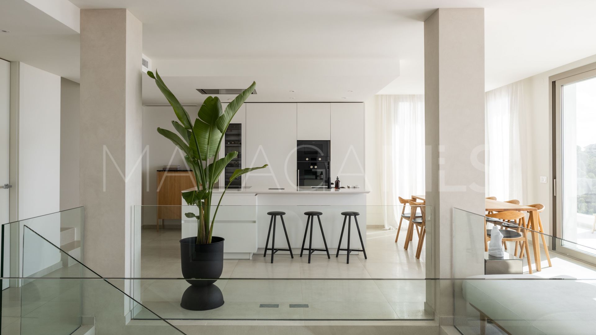 Duplex penthouse for sale in Nueva Andalucia