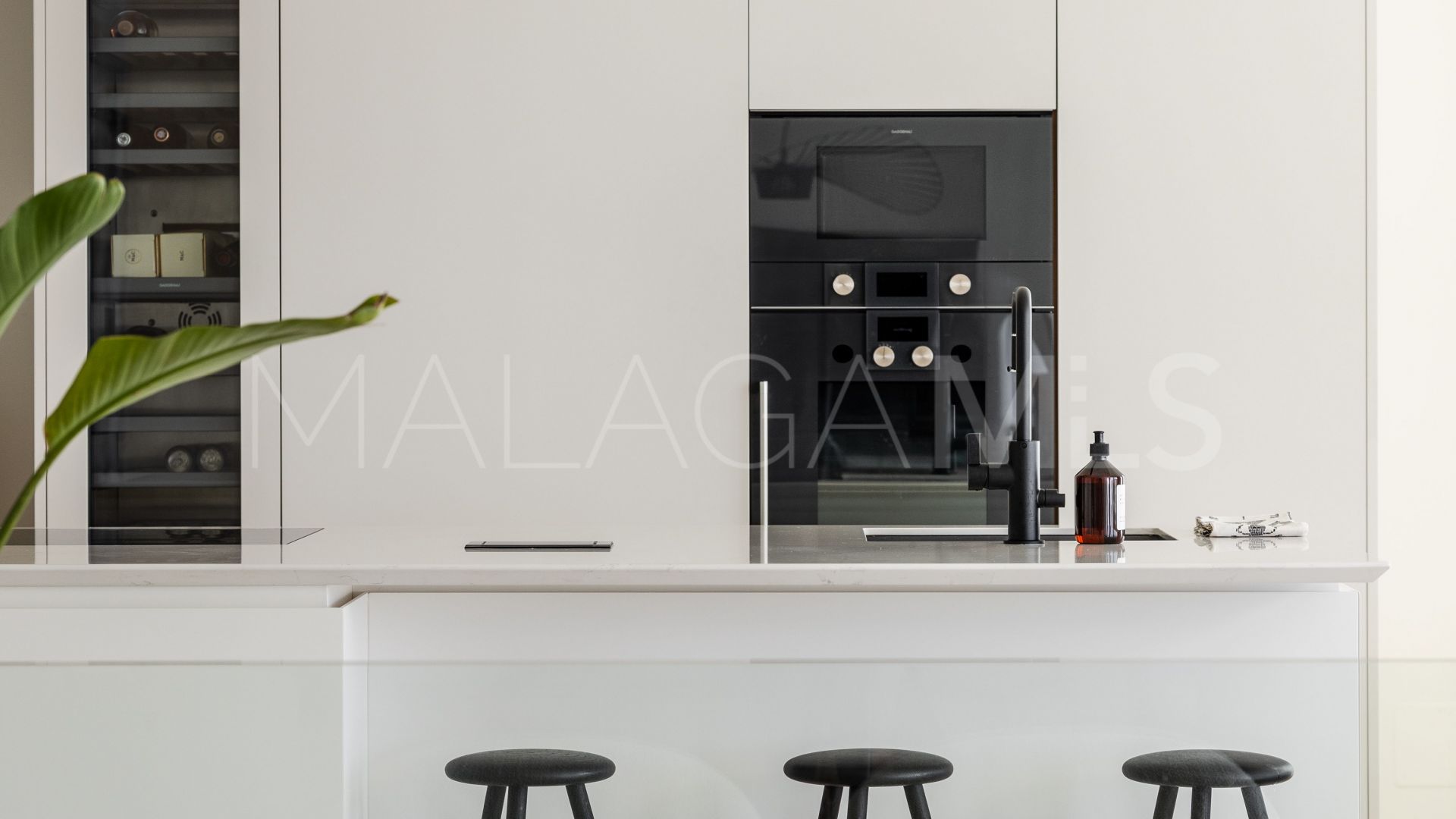 Duplex penthouse for sale in Nueva Andalucia