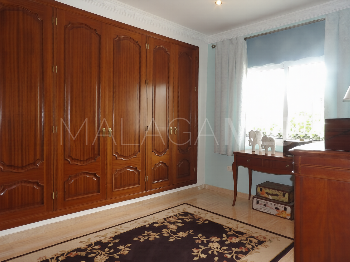 For sale country house in Coin with 4 bedrooms